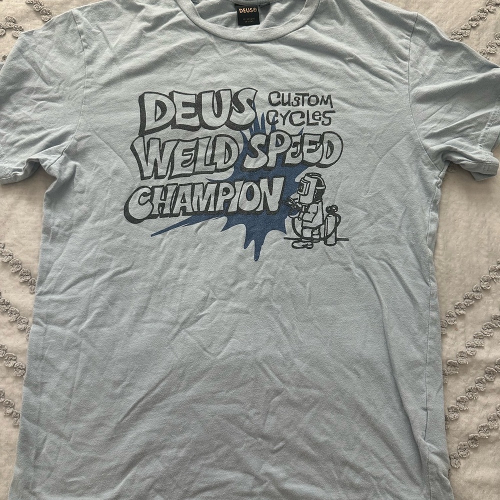 Deus Graphic Tee